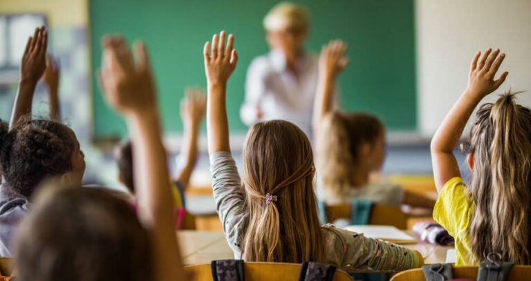 La identidad de las escuelas católicas para una cultura del diálogo